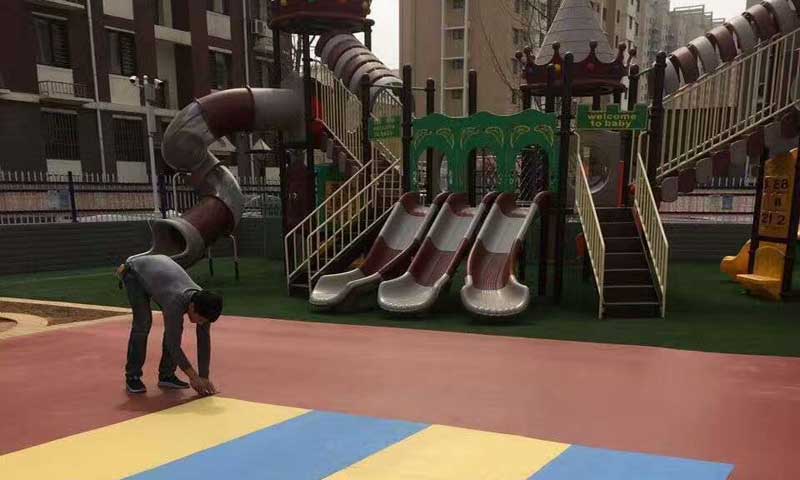 内蒙古呼和浩特市幼儿园室外蜜桃AV在线免费播放 内蒙古呼和浩特市幼儿园室外蜜桃AV在线免费播放